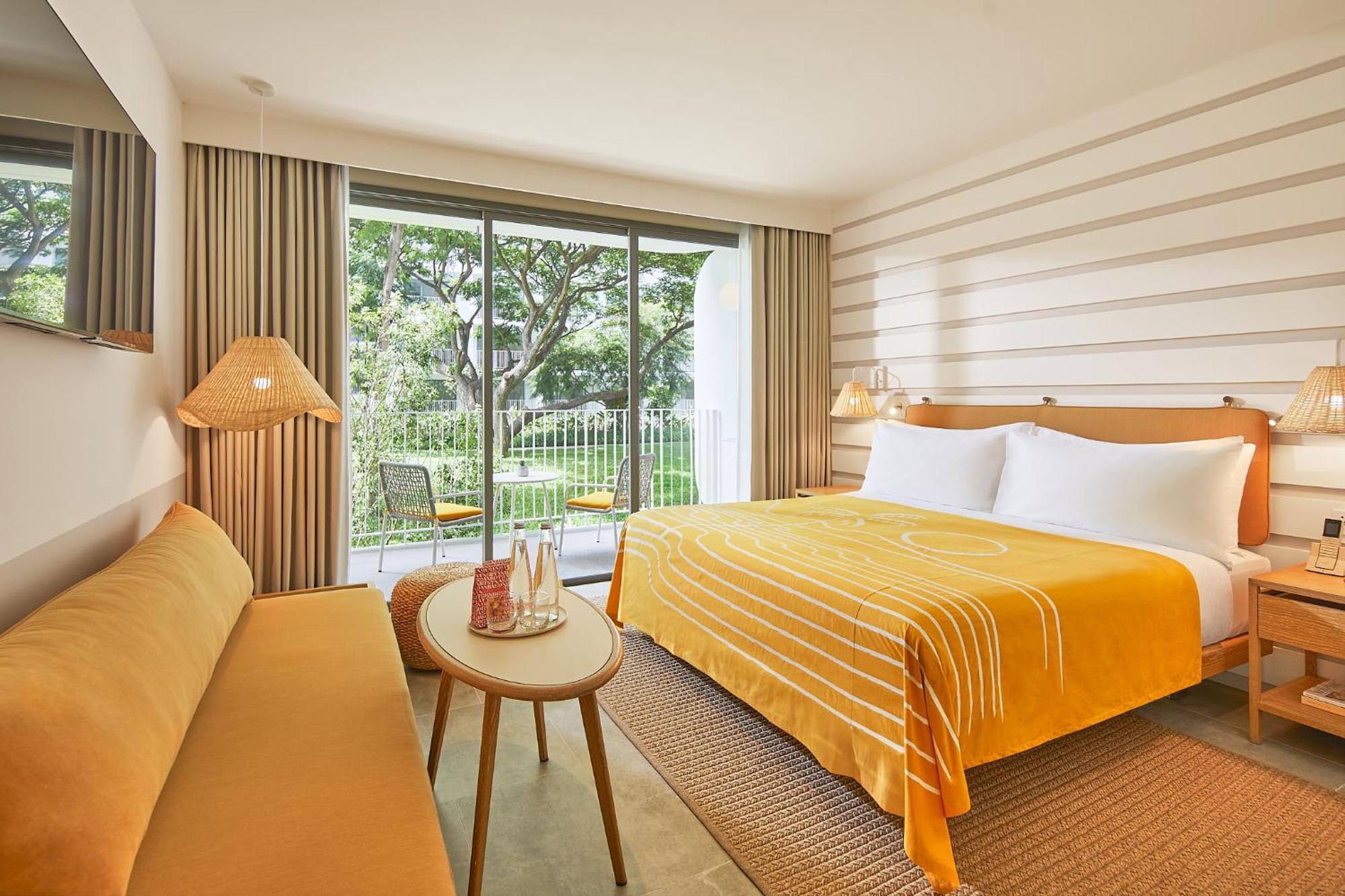 Standard King Room
