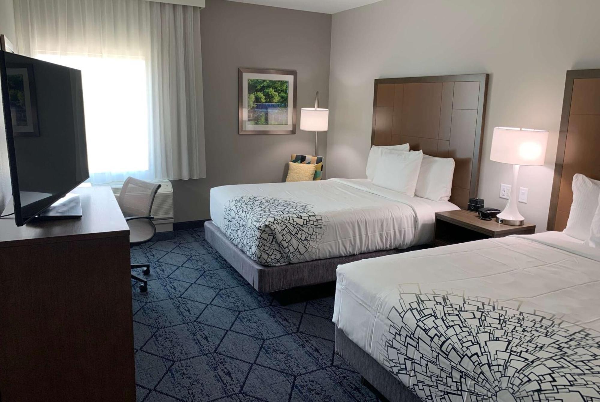 Queen Room with Two Queen Beds - Mobility Access/Non-Smoking