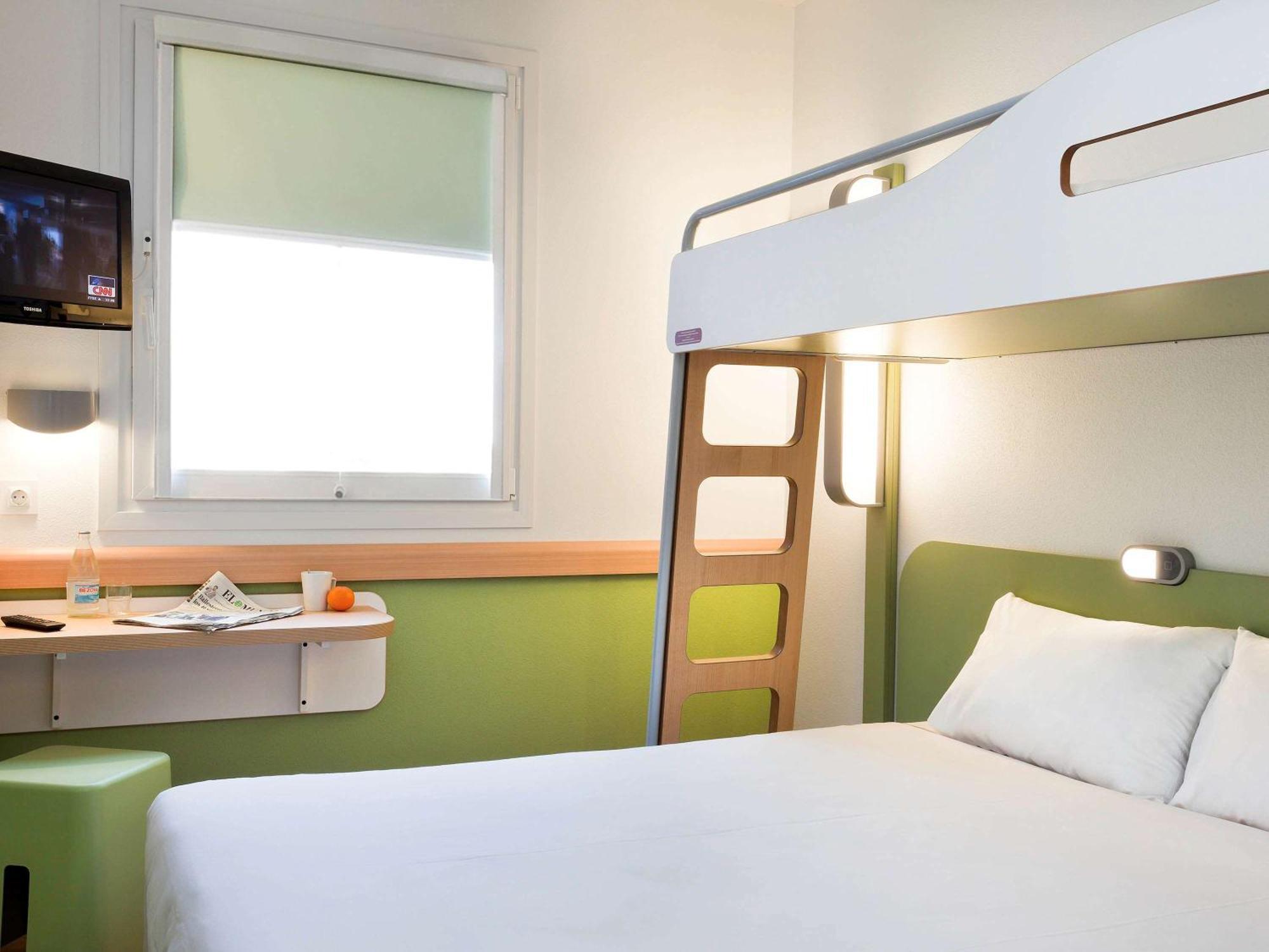 Double Room Single Bed,1770525046:JPEG