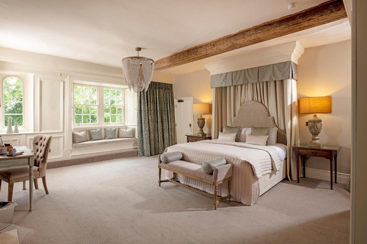 Manor Deluxe