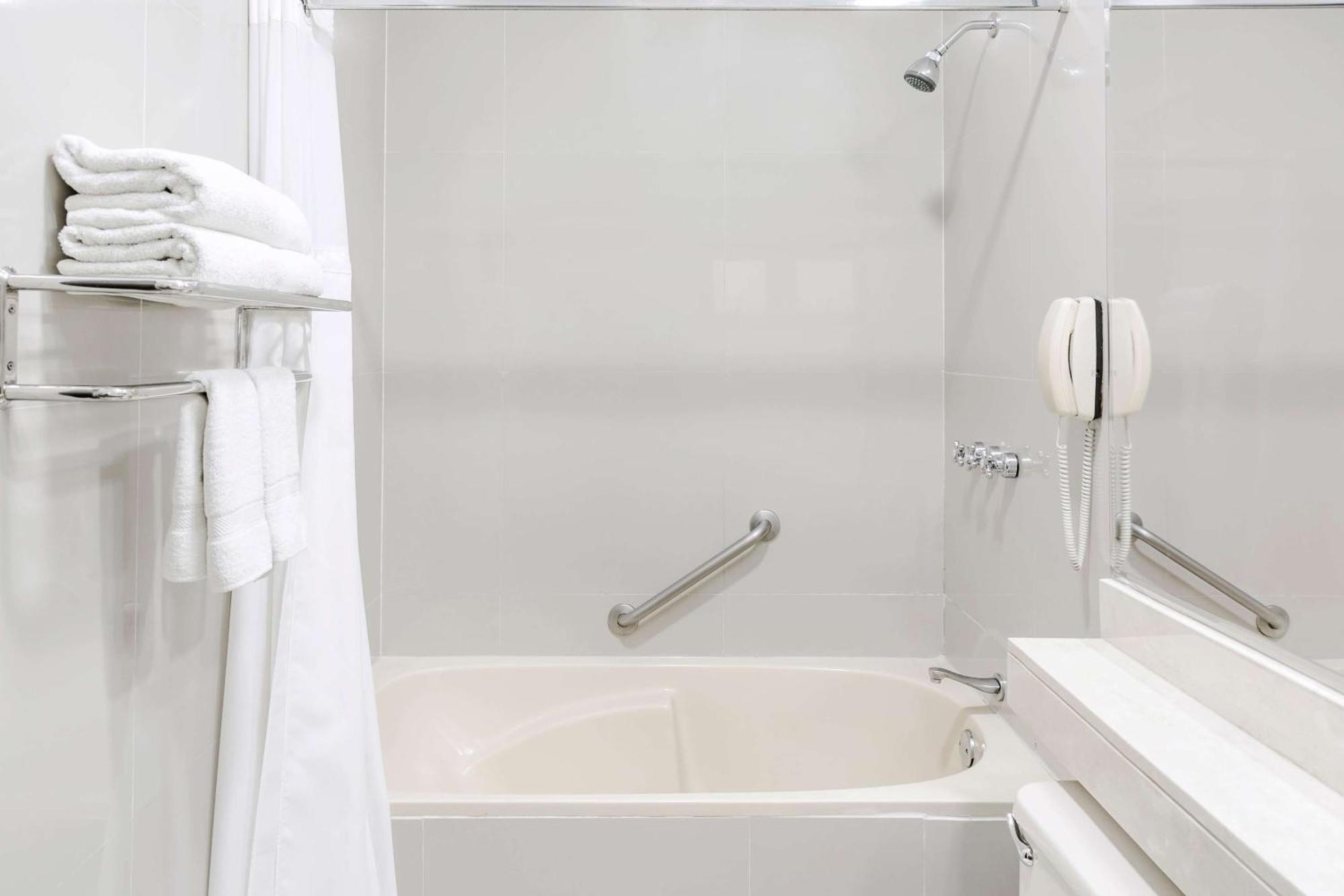 Double Room - Non-Smoking