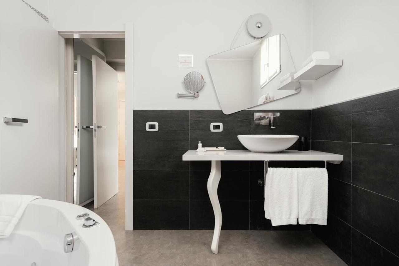 Suite Spa Bath