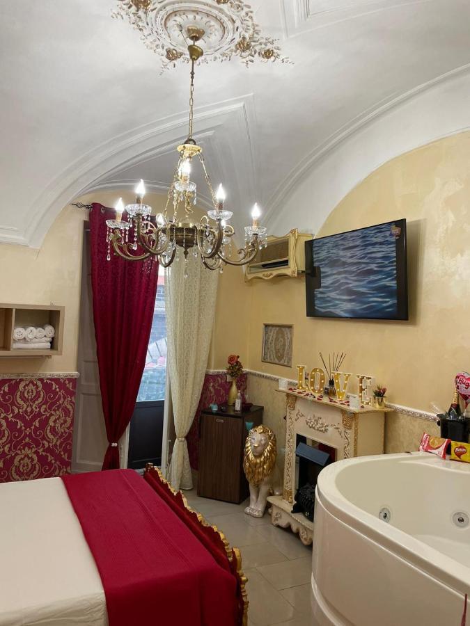 King Room Spa Bath,1317957382:JPEG