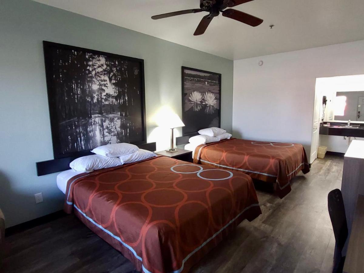 Queen Room with Two Queen Beds -  Smoking