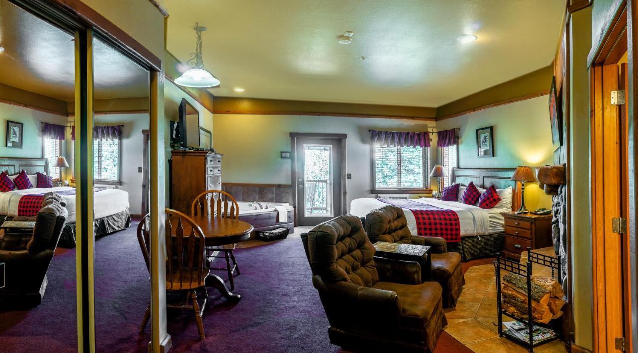 Panoramic Deluxe King