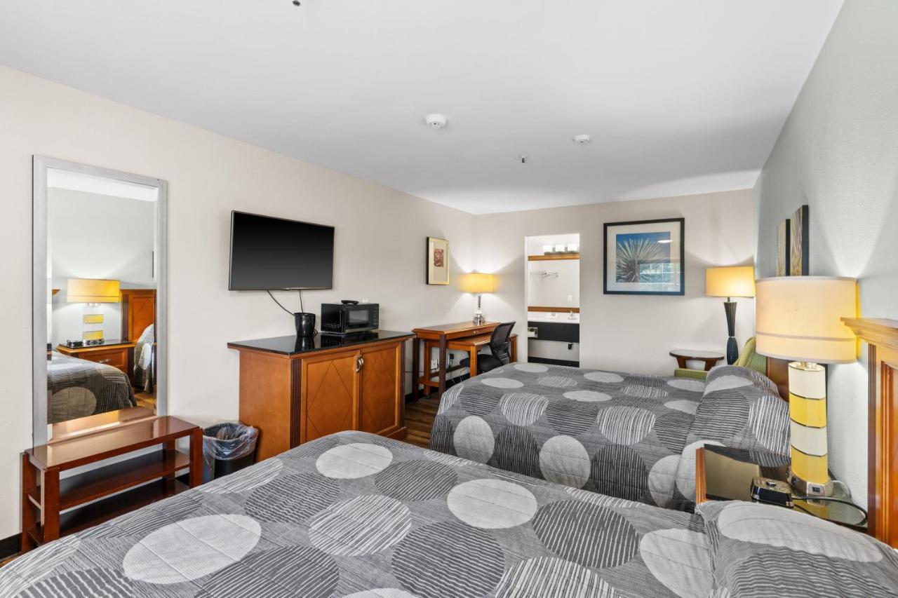 Double Room Two Double Beds Non-Smoking
