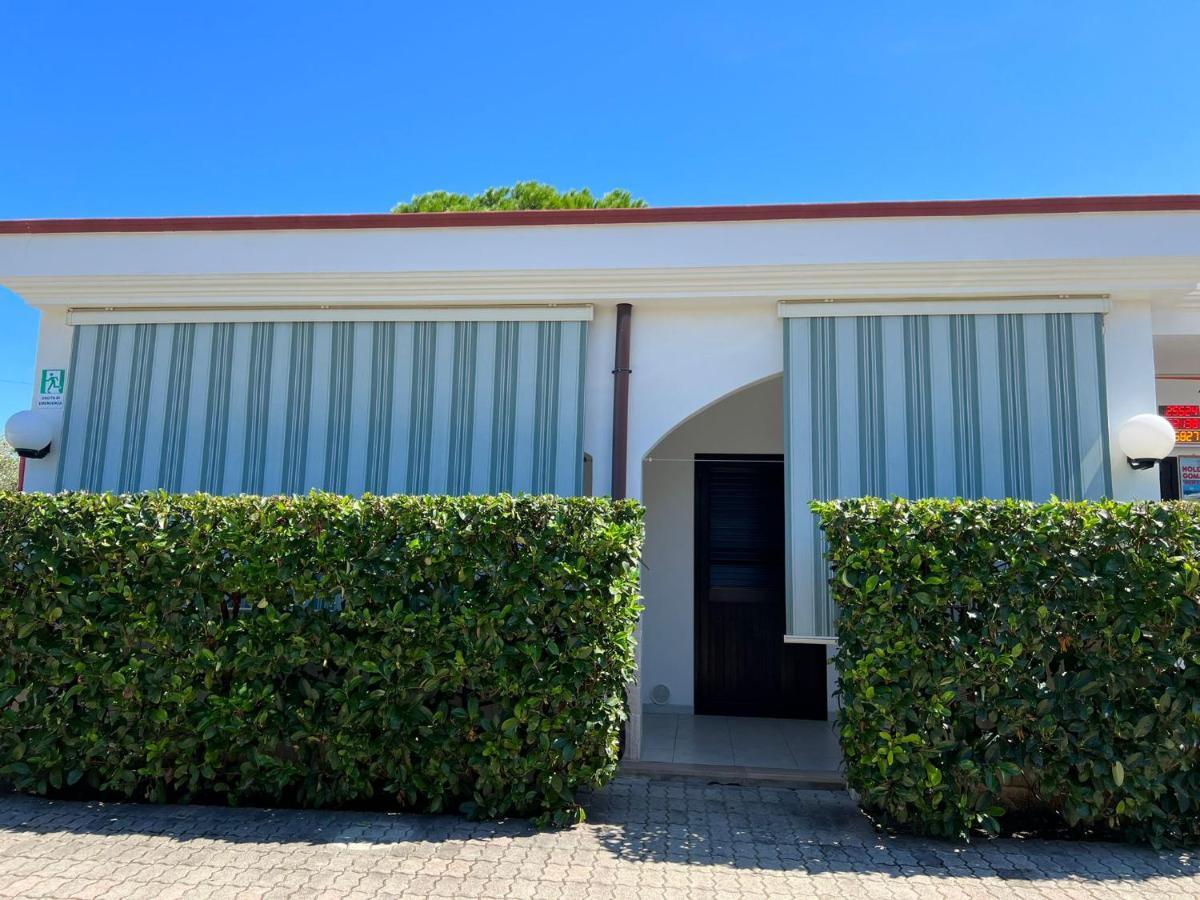 One-Bedroom Bungalow,1293935980:JPEG