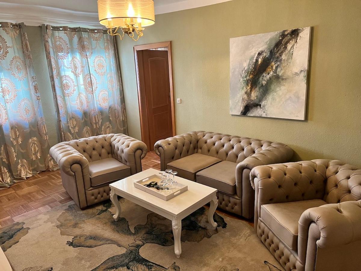 Two-Bedroom Suite,1296959983:JPEG