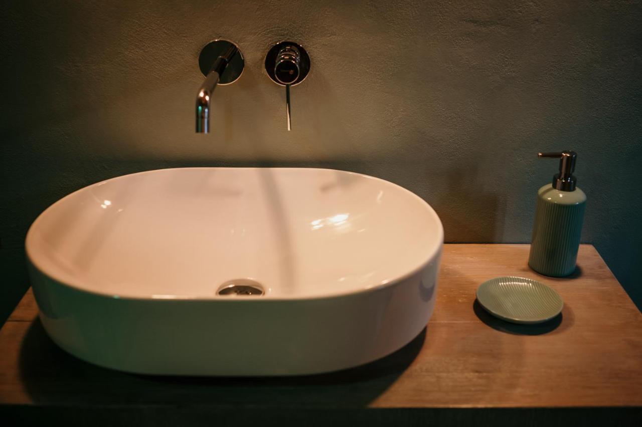 Deluxe Double Room Bath