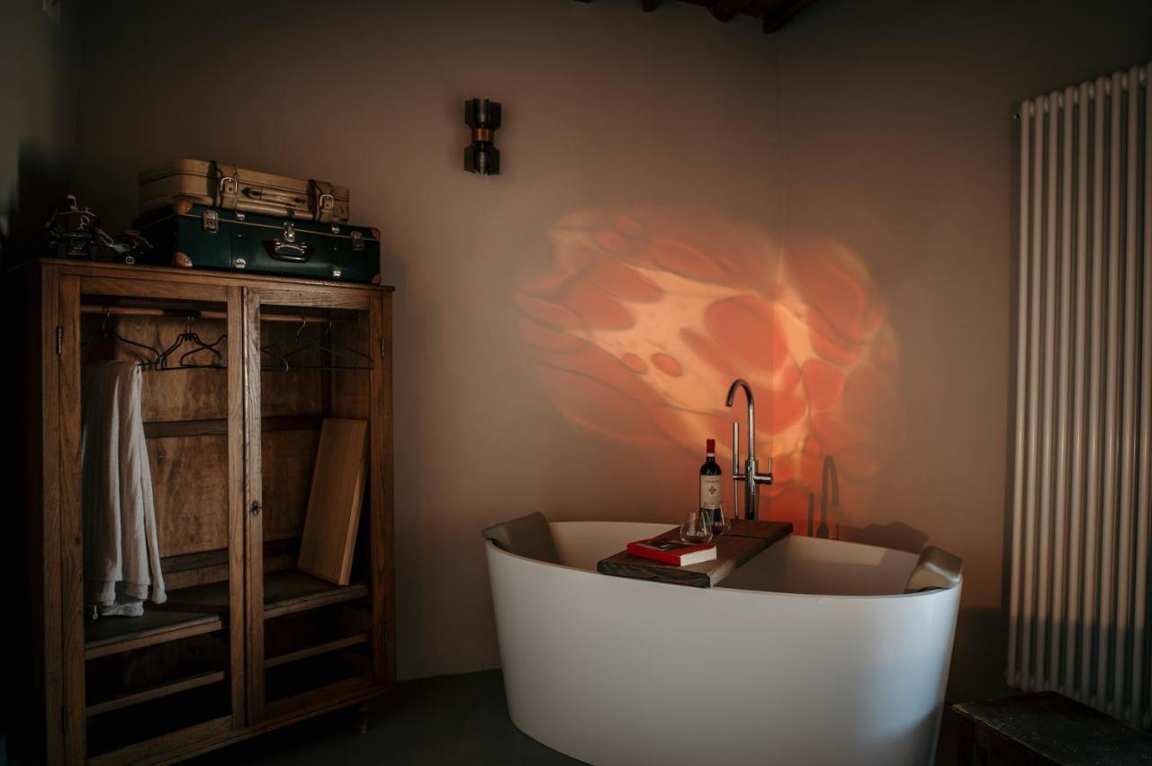 Deluxe Double Room Bath