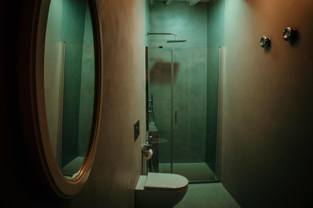 Deluxe Double Room Bath