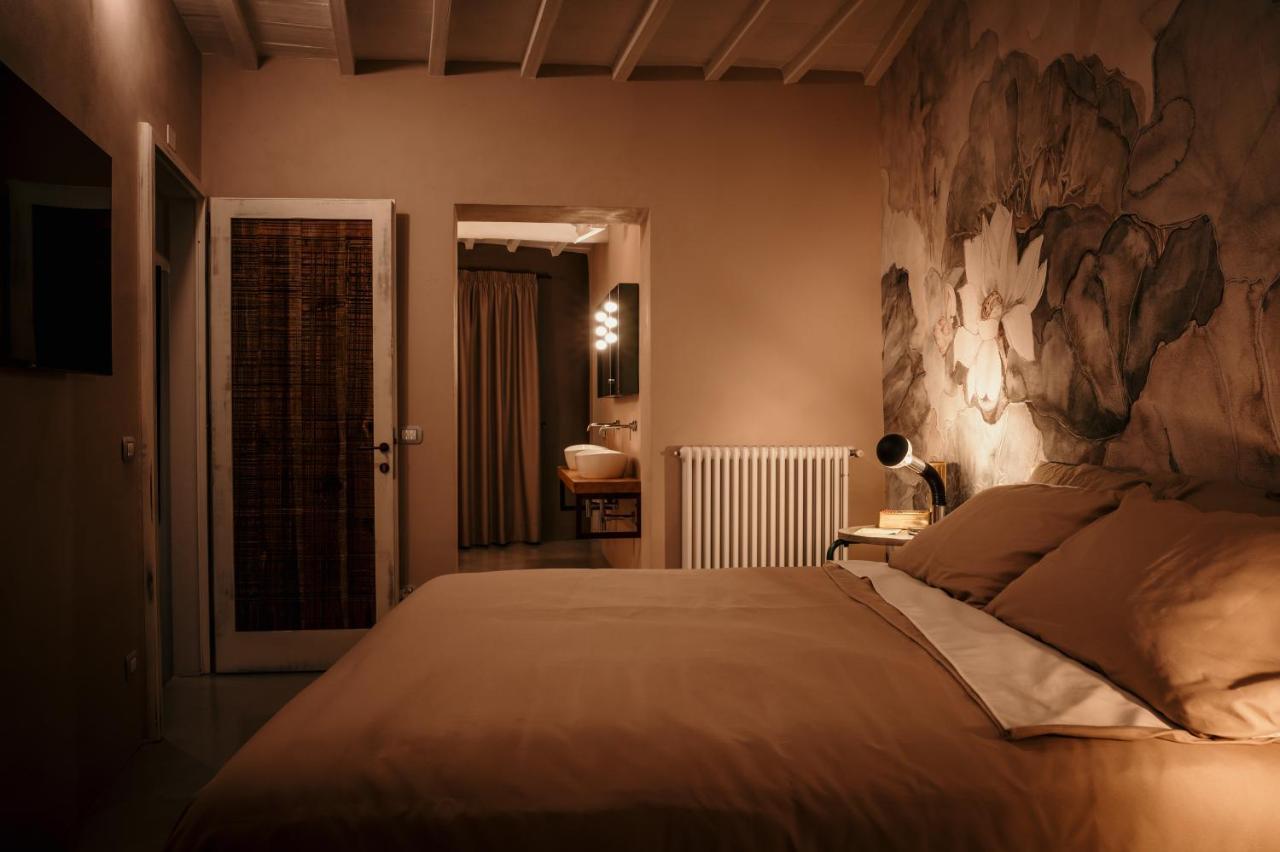 Deluxe Double Room Bath