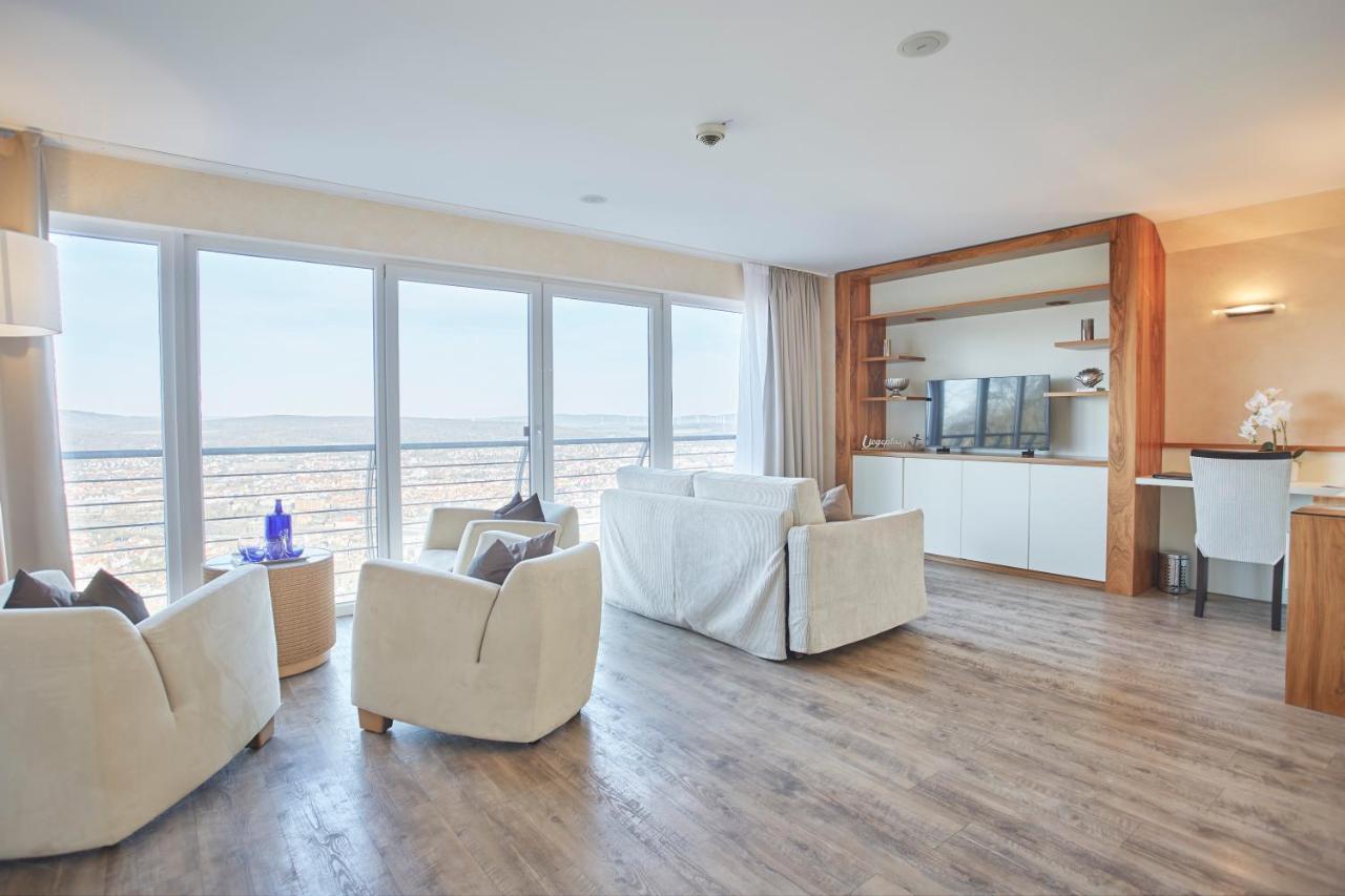 Junior Suite Balcony