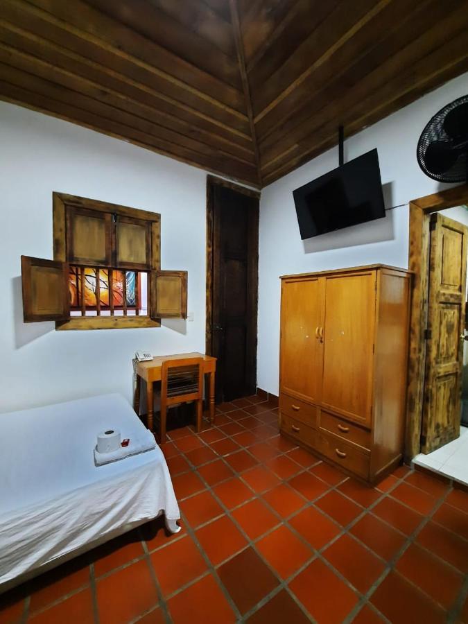Habitación Doble con cama supletoria - 2 camas