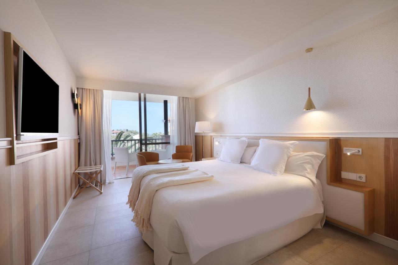 Quarto Duplo com Vista Mar Lateral - Localização Prioritária