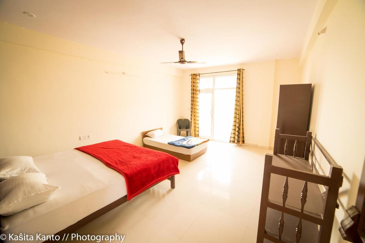 Deluxe Suite with Lake View