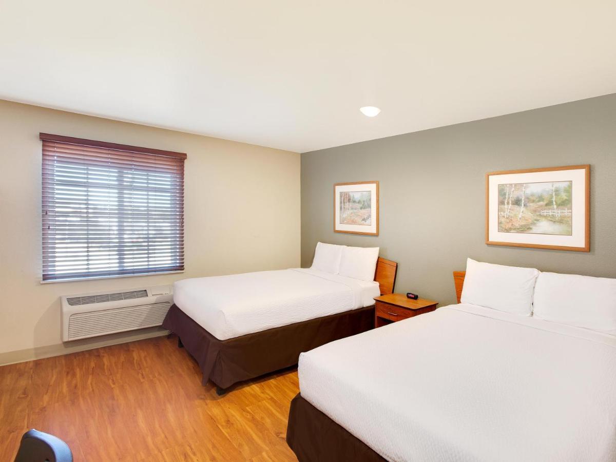 2 Full Beds 