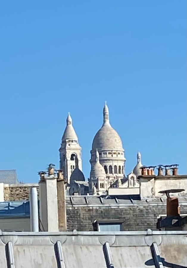 Deluxe Room View of Sacré-Coeur