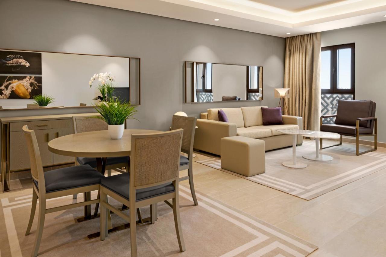 Familieappartement met 3 Slaapkamers en Toegang tot het Privéstrand - Uitzicht op de Skyline