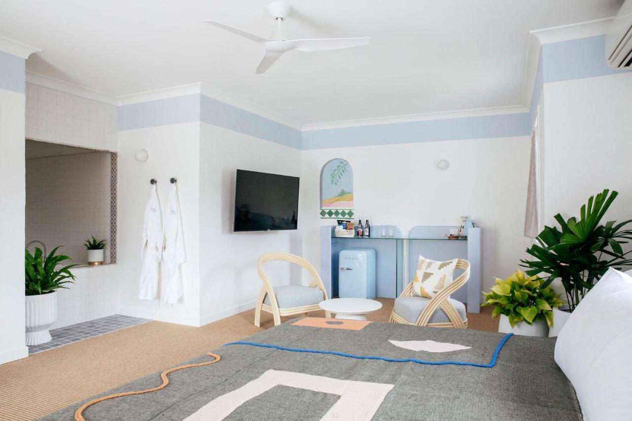 Molly's Spa Suite (bathtub)