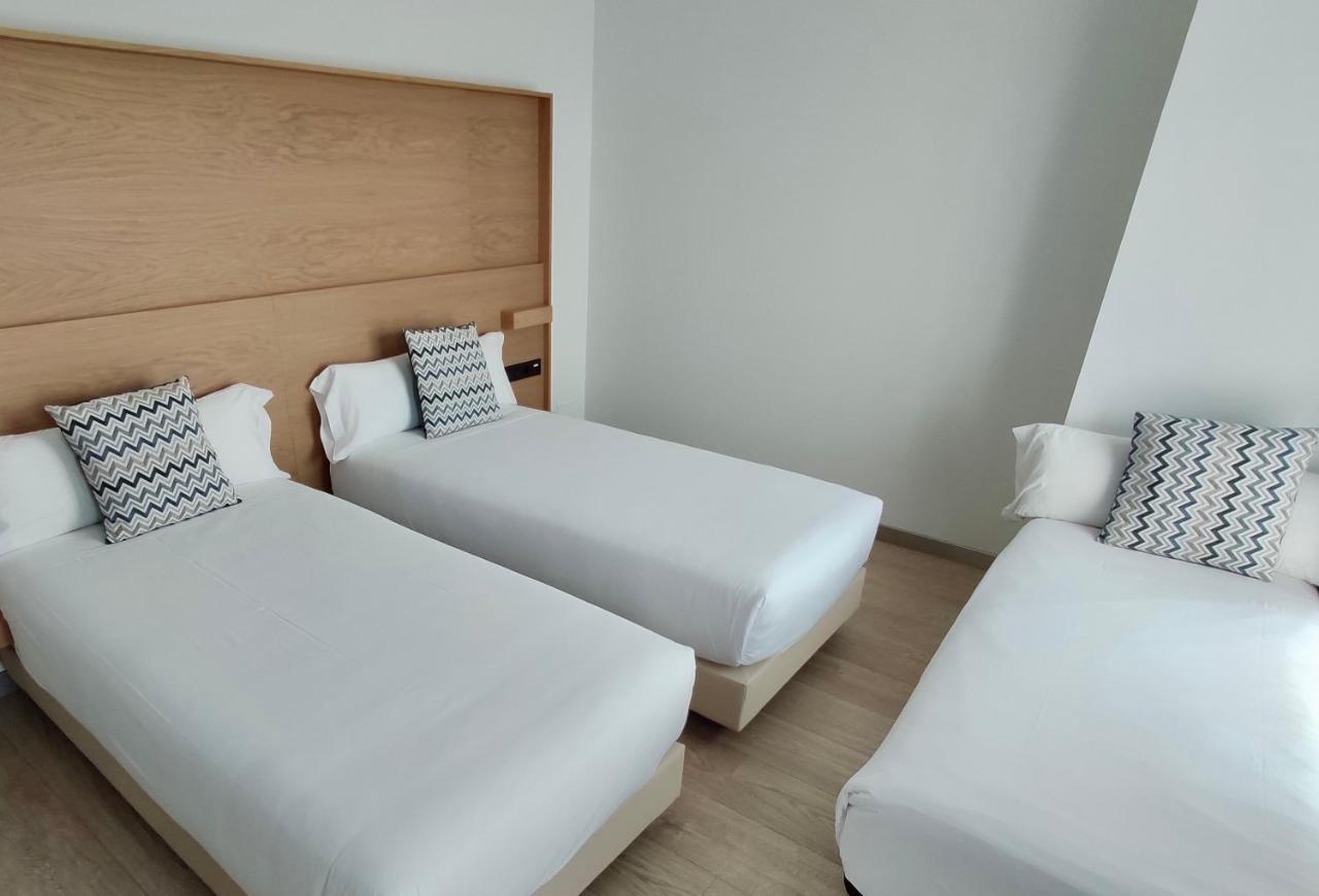 Triple Room,1315555504:JPEG