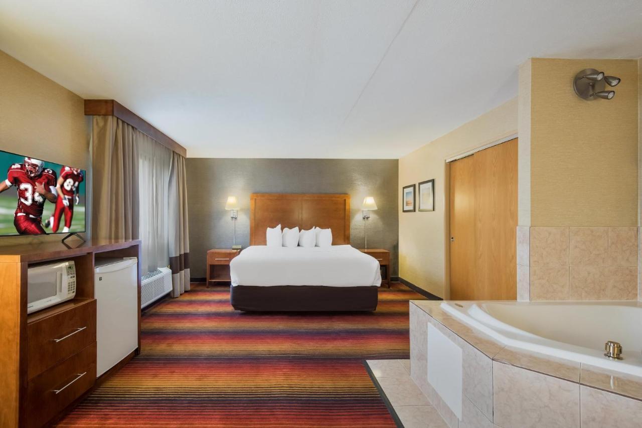 Suite King Spa Bath Disability Access Non-Smoking,1707830971:JPEG