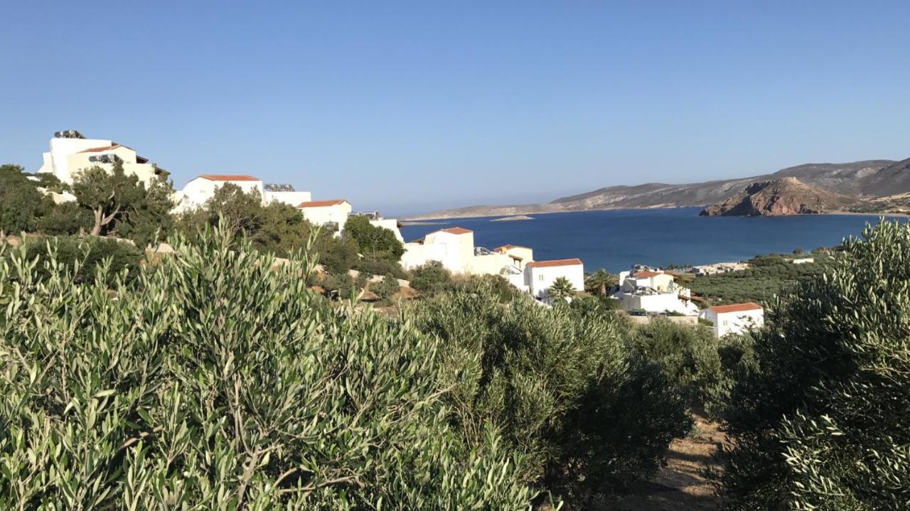 Studios (3 Adultes) - Vue Latérale sur Mer
