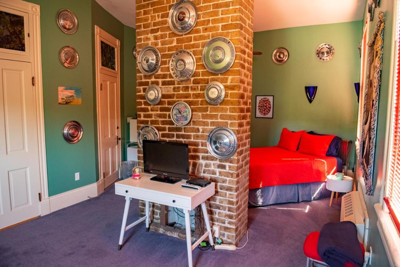 Queen Suite