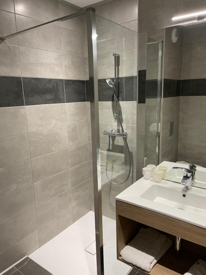 Chambre Familiale avec Salle de Bains Privative