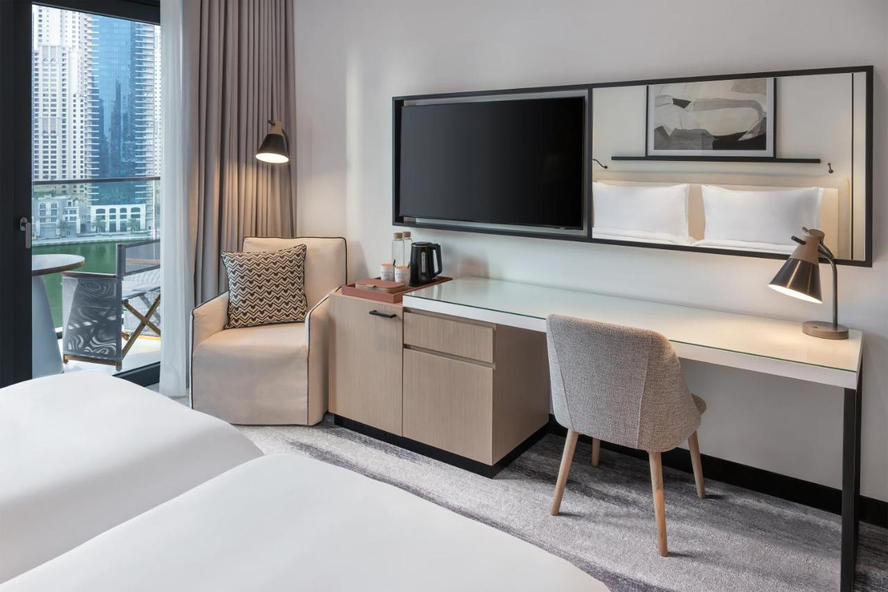 Marina View Deluxe Room Private Balcony King