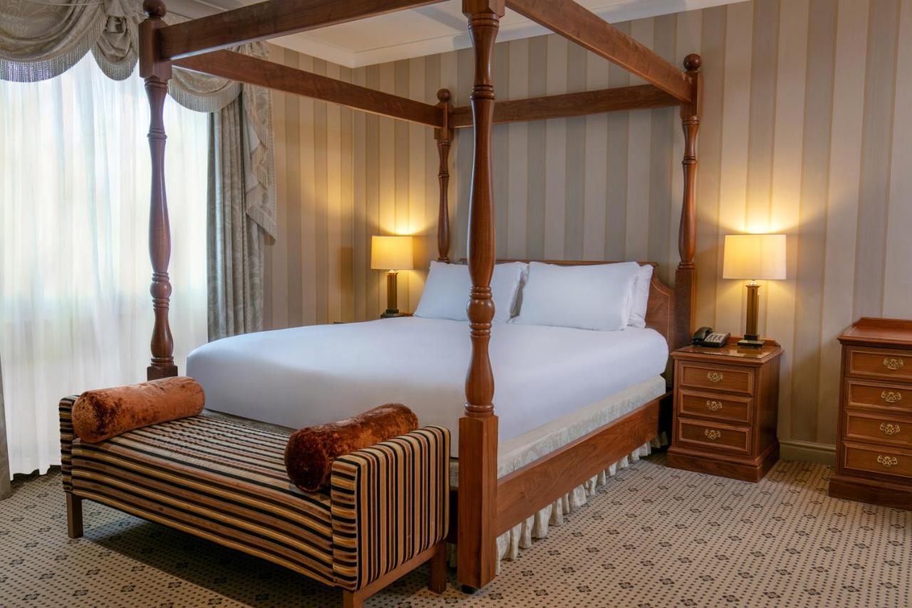 Junior King Suite