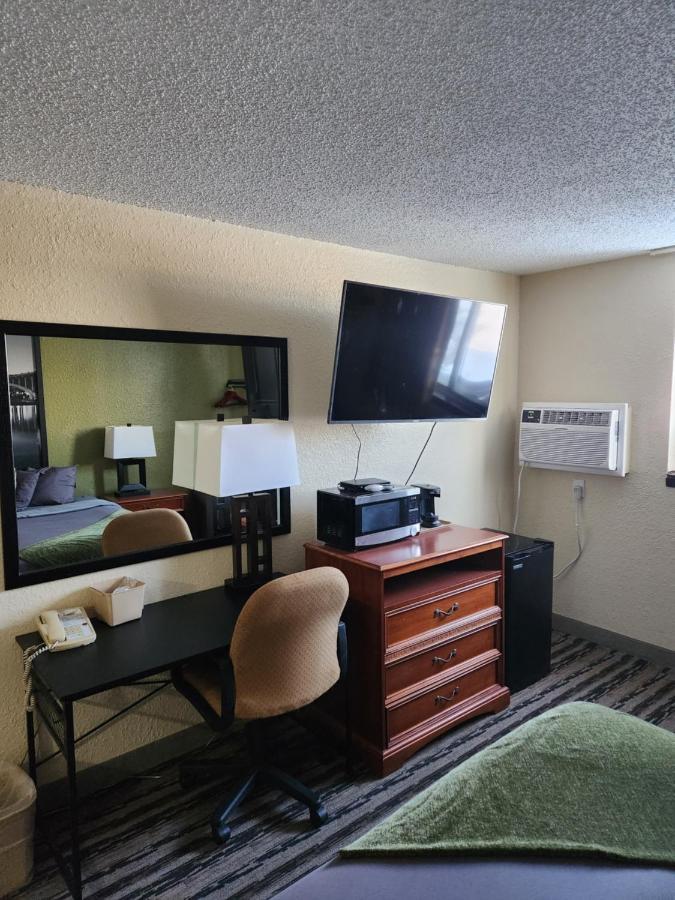 Standard King Room