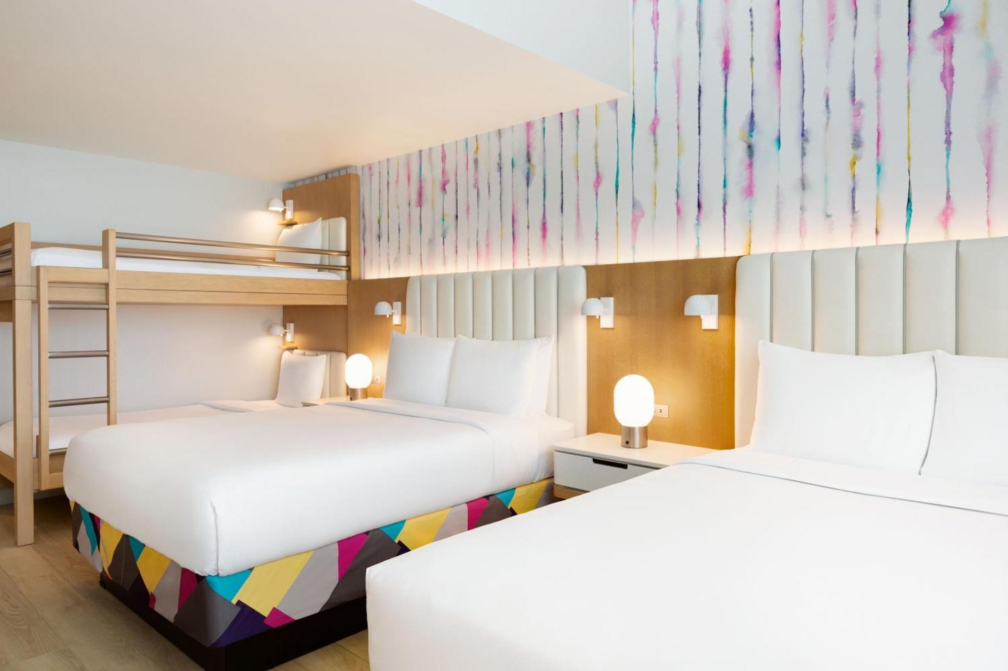 Queen Room Two Queen Beds Bunk Beds