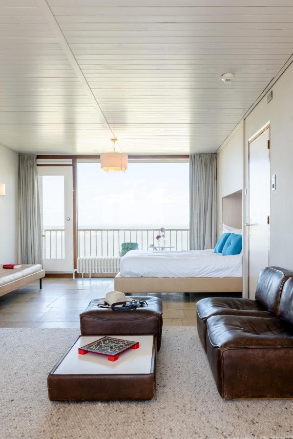 Salon Room Kitchenette sea view