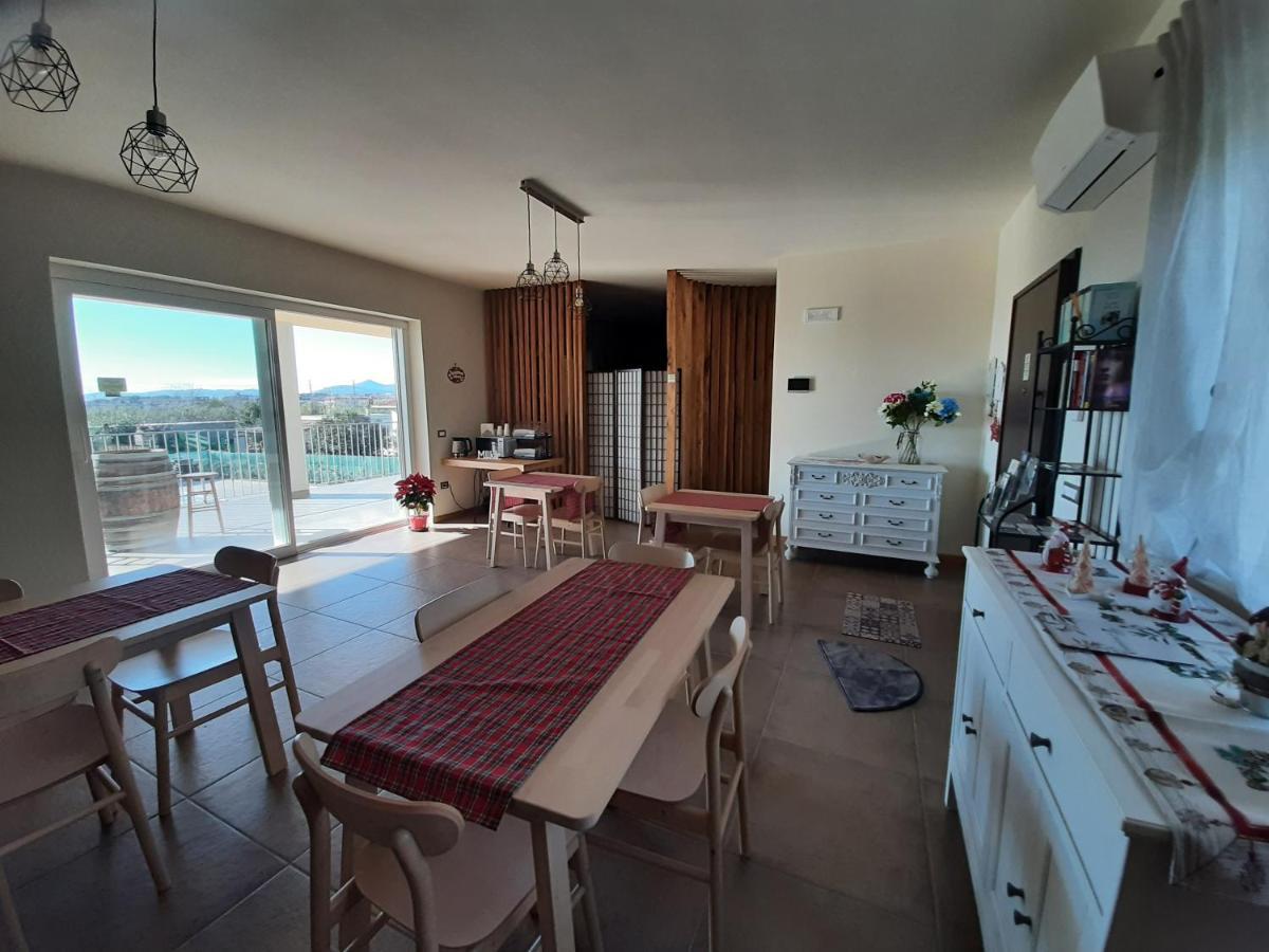 Large Double Room,1381168946:JPEG