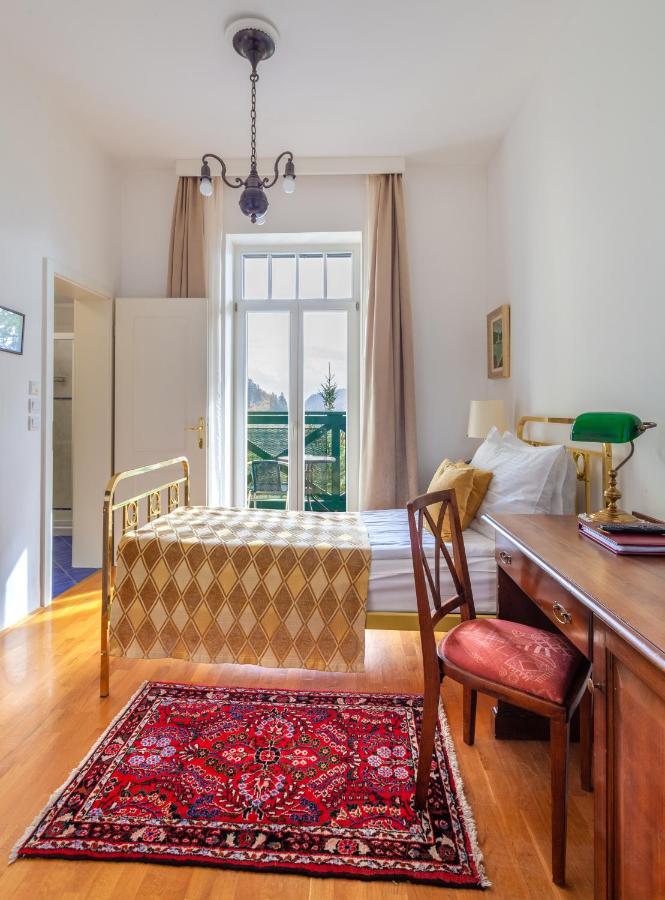 Single Room Balcony Lake View