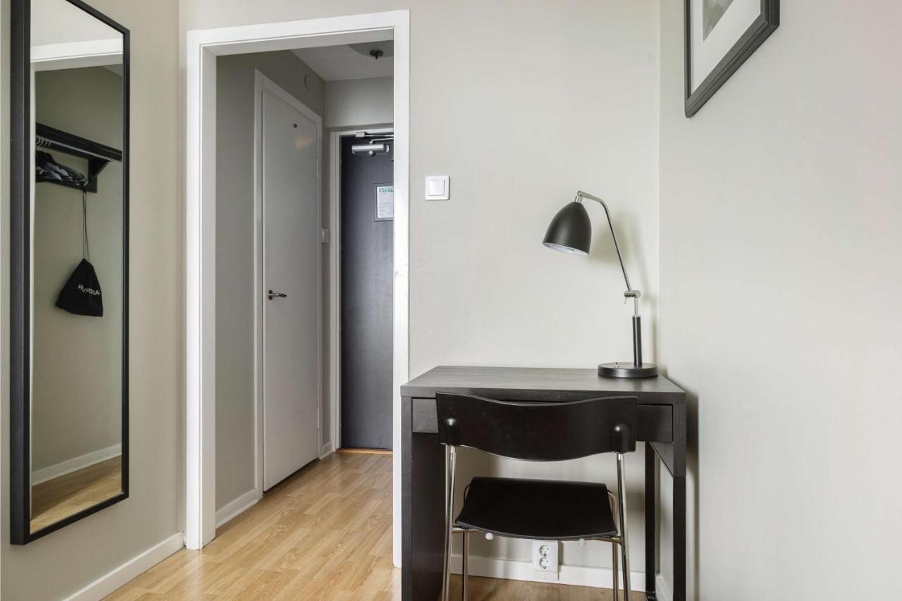 Standard Twin Room - Non-Smoking