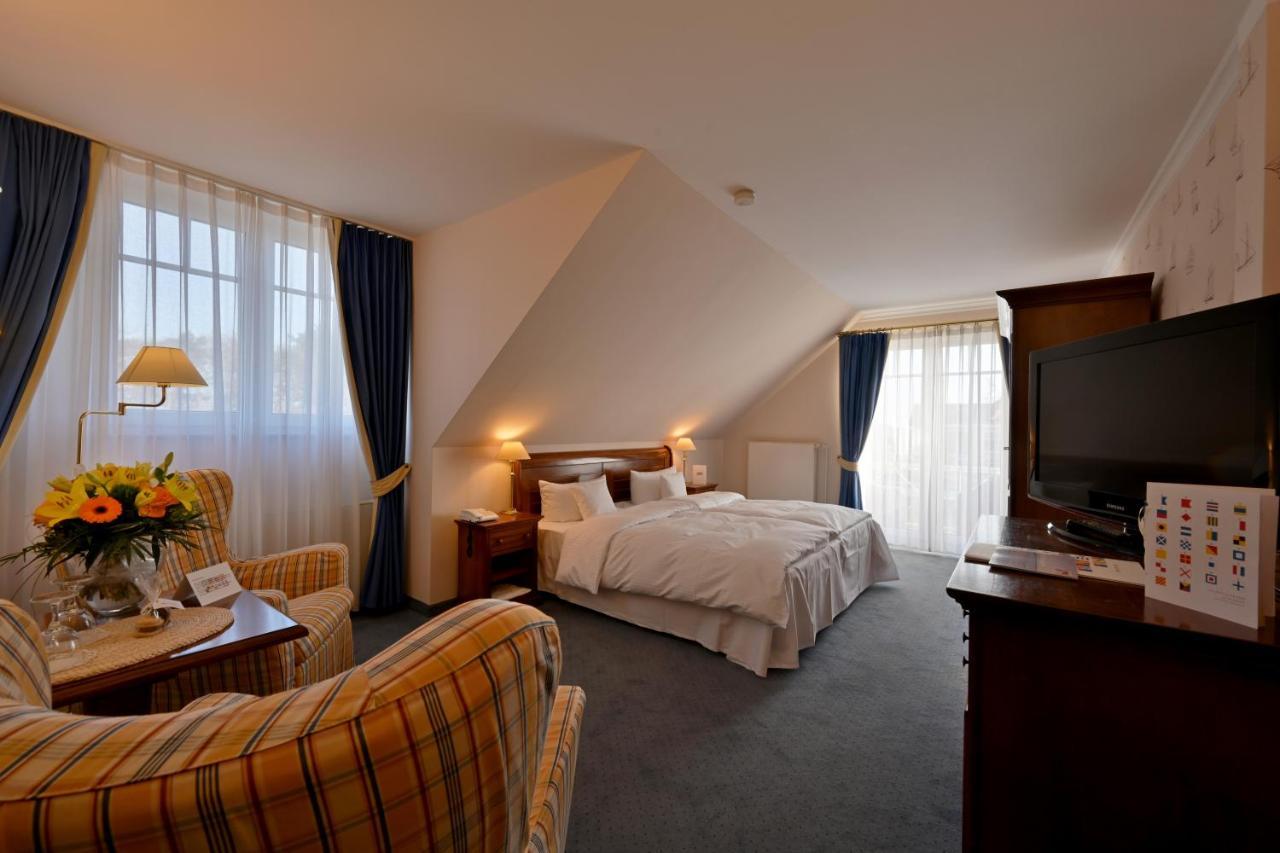 Large Double Room