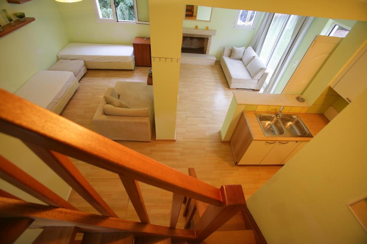 Maisonette,1342558187:JPEG