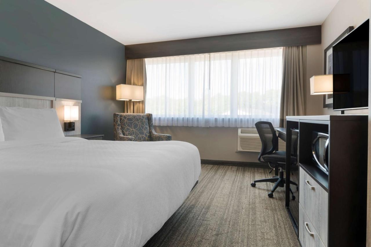 King Room Lake View