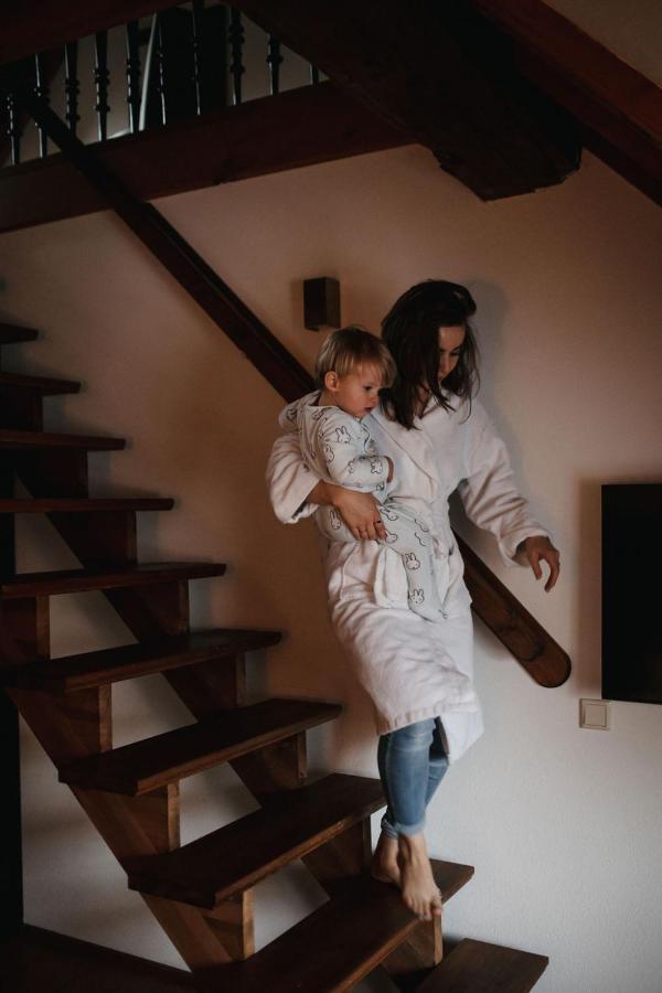 Family Room,1022989618:JPEG