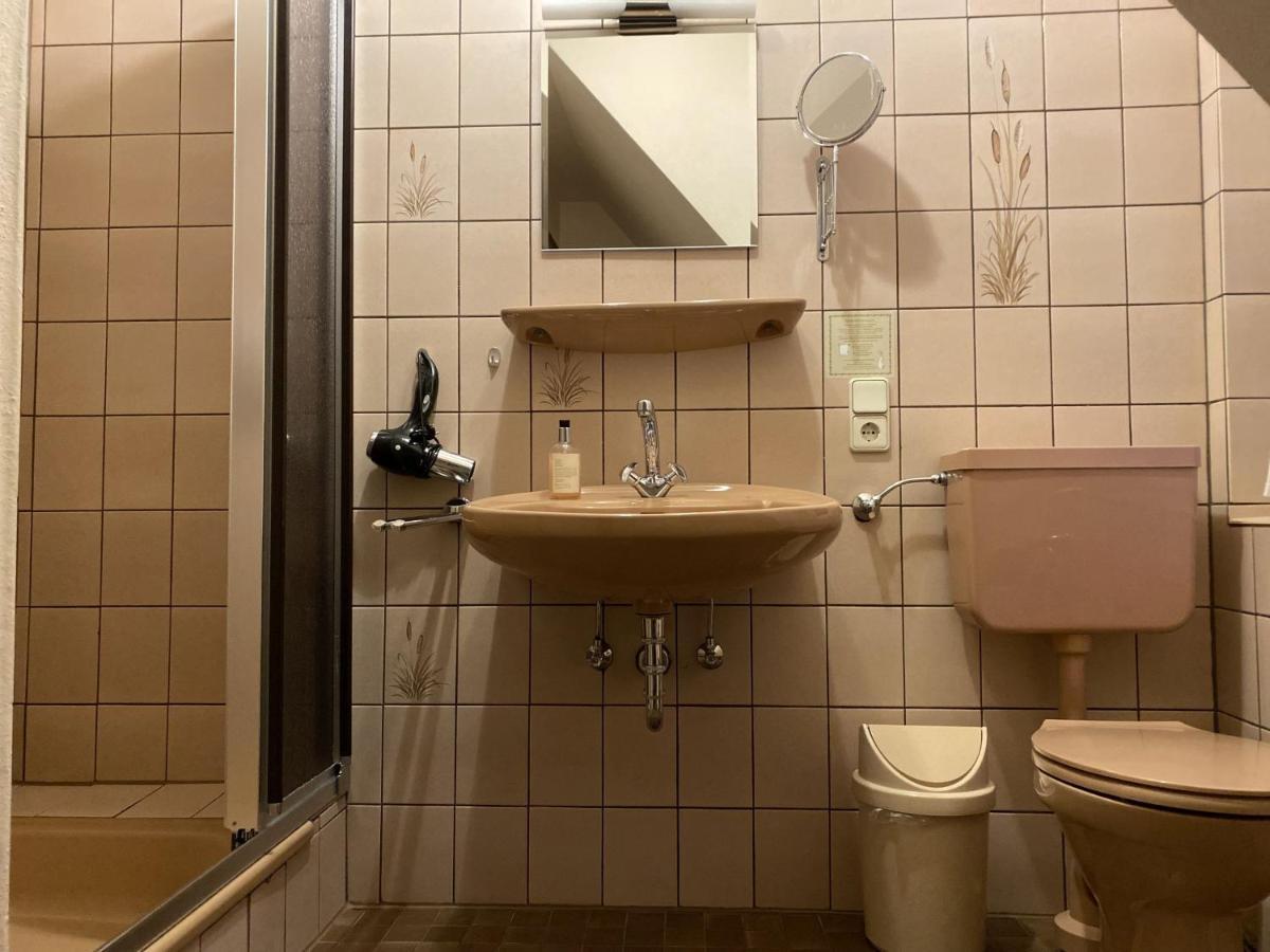Small Single Room