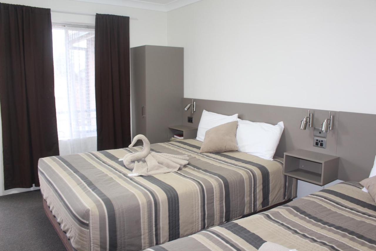 Standard Double Room with Two Double Beds - Pet Friendly