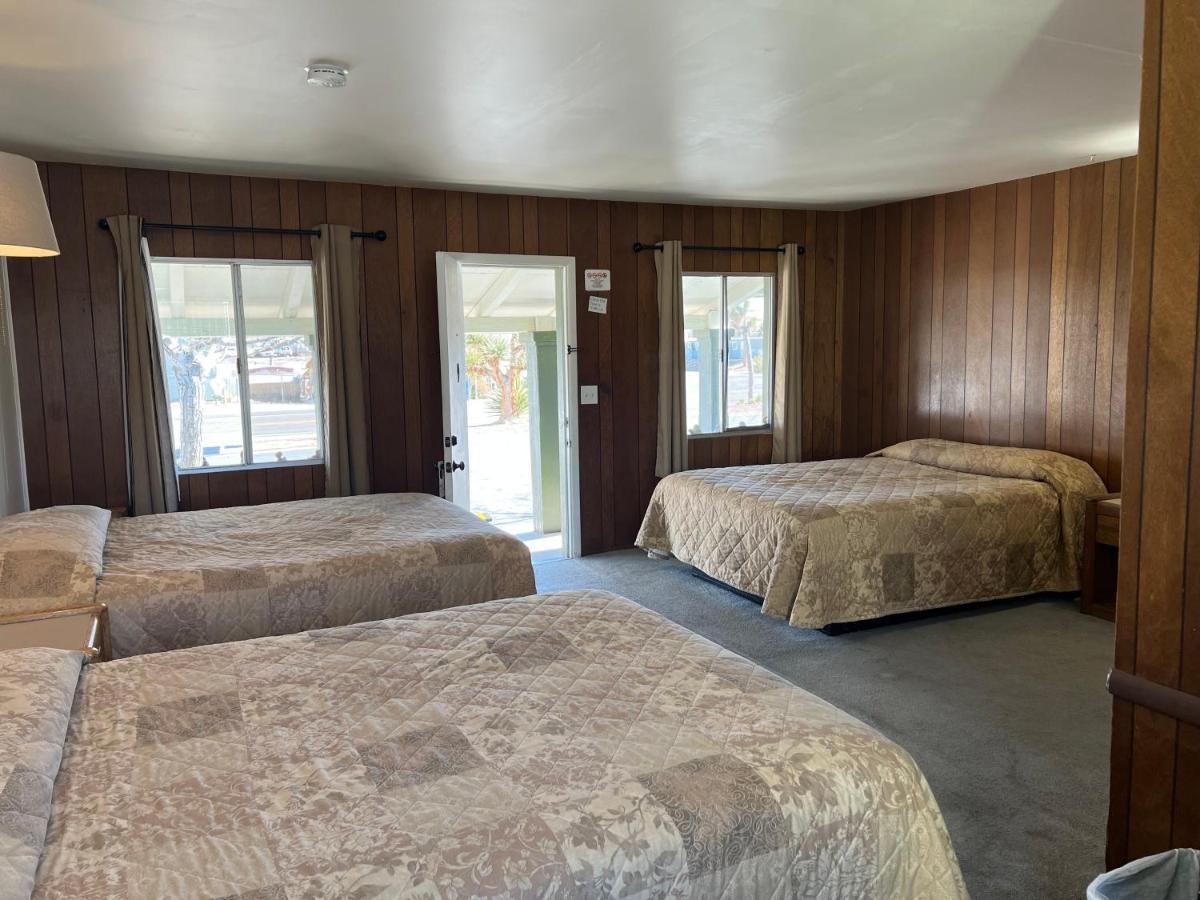 Triple Room Three Queen Beds
