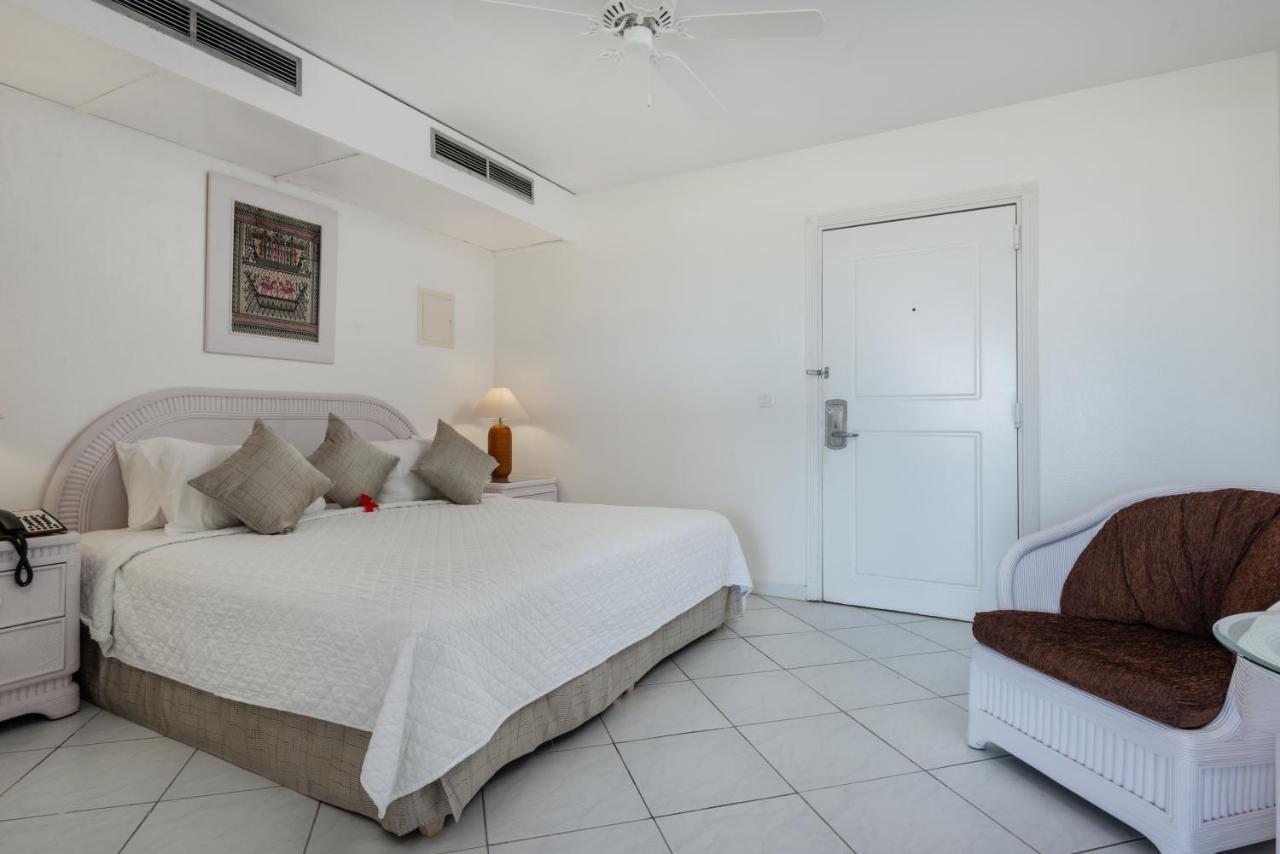 Superior King Room with Lagoon View