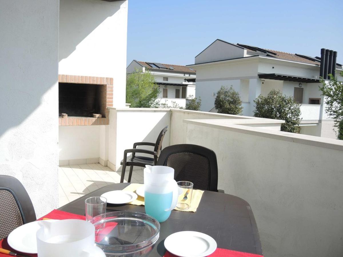 Zimmer mit 1 Kingsize-Bett und Gartenterrasse
