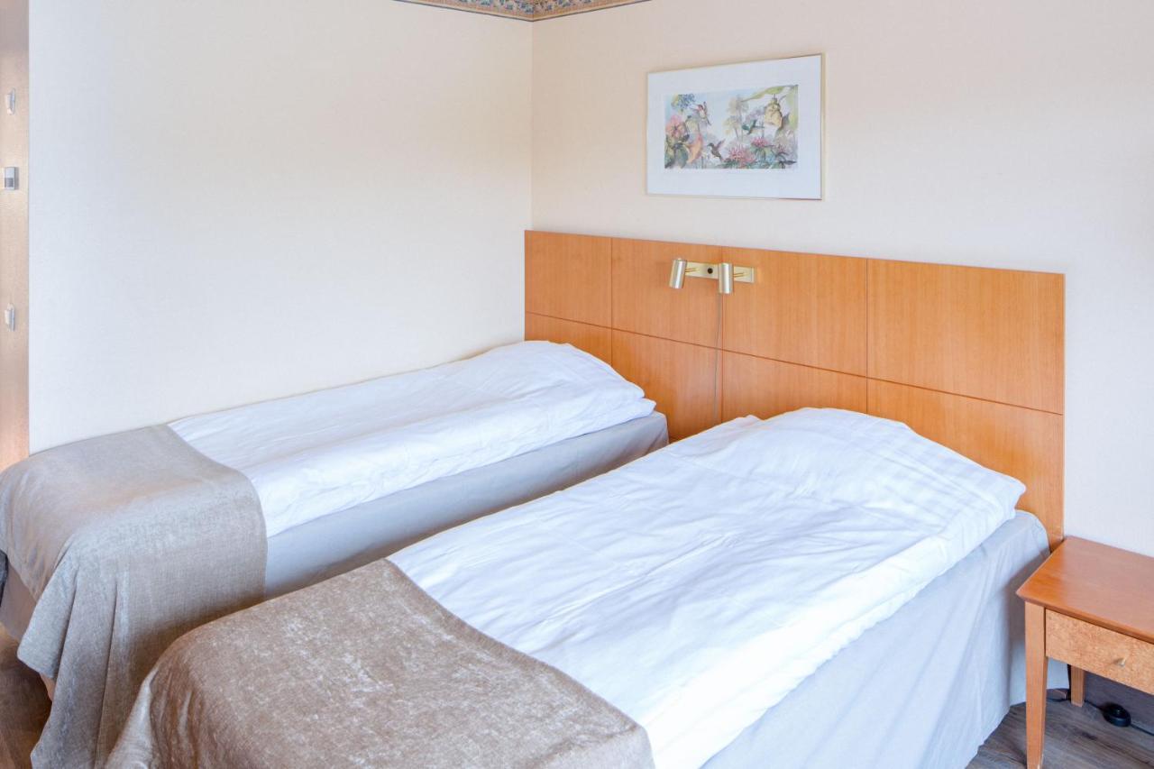 Economy Twin Room