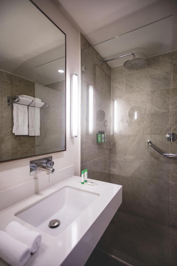 Deluxe Concept King Room with Ocean View - Non-Smoking