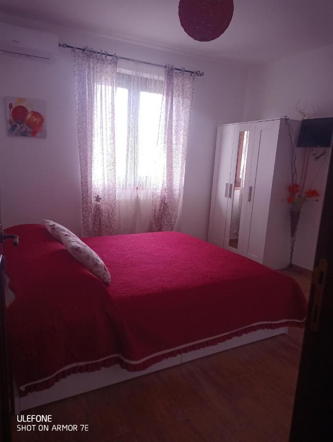 Camera Matrimoniale con Letto Supplementare