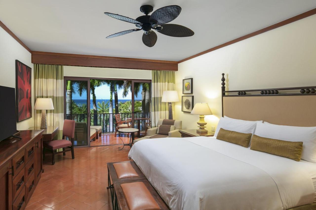 Guest room 1 King Ocean View Balcony